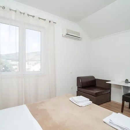 Luki Apartamento *